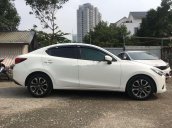 Bán xe Mazda 2 năm sản xuất 2017, màu trắng giá cạnh tranh