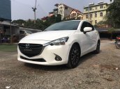 Bán xe Mazda 2 năm sản xuất 2017, màu trắng giá cạnh tranh