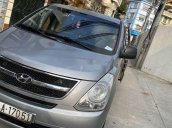 Cần bán lại xe Hyundai Starex đời 2014, màu bạc, xe nhập số sàn, 580 triệu