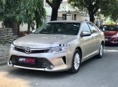 Bán Toyota Camry sản xuất 2015 giá cạnh tranh