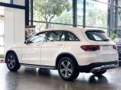 Hotline: 0947414444, Mercedes-Benz GLC 200 giá tốt nhất thị trường, xe có sẵn đủ màu giao ngay. Giảm giá hàng chục triệu