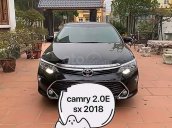 Cần bán Toyota Camry 2.0E đời 2018, màu đen chính chủ