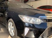 Cần bán Toyota Camry 2.5Q năm sản xuất 2015, màu đen như mới