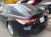 Bán Toyota Camry 2.5Q 2019, màu đen, nhập khẩu