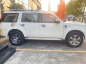 Cần bán Ford Everest sản xuất 2011, màu trắng, giá tốt