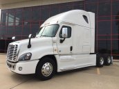 Cần bán xe đầu kéo Freightliner đời 2016