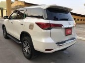 Cần bán Toyota Fortuner năm 2018, màu trắng, nhập khẩu 