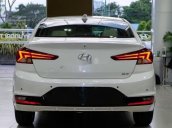 Bán Hyundai Elantra sản xuất năm 2020, màu trắng, nhập khẩu