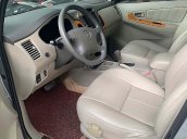 Cần bán lại xe cũ Toyota Innova 2.0V sản xuất năm 2009, màu bạc, giá tốt