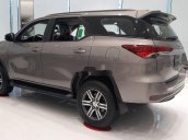 Cần bán xe Toyota Fortuner sản xuất 2020, màu xám