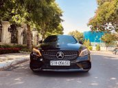 Bán Mercedes C300 AMG sản xuất năm 2019, màu đen