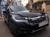 Bán Honda Accord đời 2017, màu đen còn rất mới