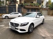 Cần bán Mercedes C200 sản xuất 2018, màu trắng