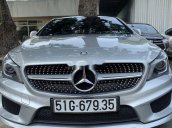 Cần bán xe Mercedes CLA250 đời 2016, màu bạc