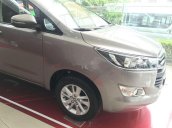 Bán xe Toyota Innova đời 2019, màu bạc