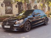 Bán Mercedes C300 AMG sản xuất năm 2019, màu đen