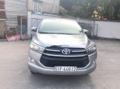 Cần bán Toyota Innova E năm sản xuất 2016, giá chỉ 572 triệu