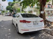 Bán xe Hyundai Elantra năm sản xuất 2018, màu trắng giá cạnh tranh