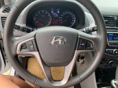 Bán Hyundai Accent 2016, màu trắng, giá chỉ 390 triệu