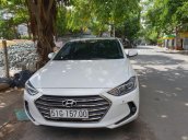 Bán xe Hyundai Elantra năm sản xuất 2018, màu trắng giá cạnh tranh