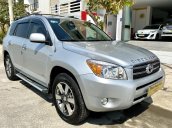 Cần bán xe Toyota RAV4 đời 2017 màu trắng, xe nhập