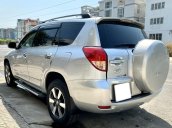 Cần bán xe Toyota RAV4 đời 2017 màu trắng, xe nhập