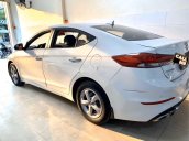 Cần bán xe Hyundai Elantra đời 2017, giá cạnh tranh