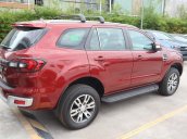 Cần bán Ford Everest bản Trend màu đỏ