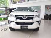 Fortuner giá cực tốt cho tháng hè nóng nực, giảm giá tiền mặt và phụ kiện