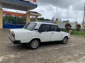 Nhượng lại xe Lada 2107 năm 1990, màu trắng