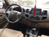 Cần bán gấp Toyota Fortuner AT sản xuất năm 2012, màu đen số tự động