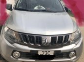 Kẹt tiền nên bán Mitsubishi Triton năm sản xuất 2017, màu bạc, nhập khẩu nguyên chiếc, giá 449tr