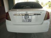 Cần bán xe Daewoo Lacetti MT sản xuất năm 2005, màu trắng xe gia đình