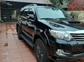 Bán Toyota Fortuner sản xuất 2016, màu đen số sàn, giá tốt