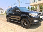 Cần bán Toyota Fortuner G năm sản xuất 2015, màu đen xe gia đình