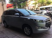 Cần bán xe Toyota Innova E sản xuất năm 2017