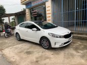 Bán Kia Cerato đời 2017, màu trắng, giá 595tr