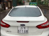 Bán Ford Focus đời 2014, màu trắng chính chủ, 470tr