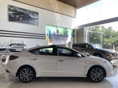 Bán Hyundai Elantra 2020, màu trắng, giá chỉ 555 triệu