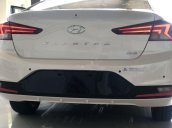 Bán Hyundai Elantra 2020, màu trắng, giá chỉ 555 triệu