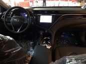 Bán xe Toyota Camry 2.5Q năm 2019, xe nhập, khuyến mãi tốt