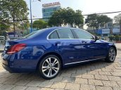 Bán ô tô Mercedes C250 đời 2017, màu xanh lam như mới