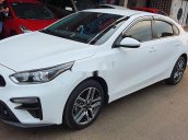 Cần bán lại xe Kia Cerato năm 2018, màu trắng