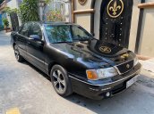 Cần bán gấp Toyota Avalon đời 1996, màu đen, nhập khẩu xe gia đình