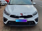 Cần bán lại xe Kia Cerato năm 2018, màu trắng