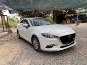 Bán ô tô Mazda 3 1.5 FL năm 2017, màu trắng, giá 592tr