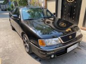 Cần bán gấp Toyota Avalon đời 1996, màu đen, nhập khẩu xe gia đình