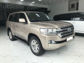 Bán Xe Toyota Land Cruiser VX 4.6V8 sản xuất 2017, đẹp xuất sắc, một chủ từ đầu