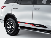 Toyota Fortuner TRD Sportivo 2020 tặng tiền mặt, phụ kiện, bảo hiểm, trả góp từ 300tr VND
