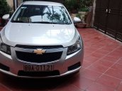 Chính chủ bán gấp Chevrolet Cruze LS năm sản xuất 2011, màu bạc 